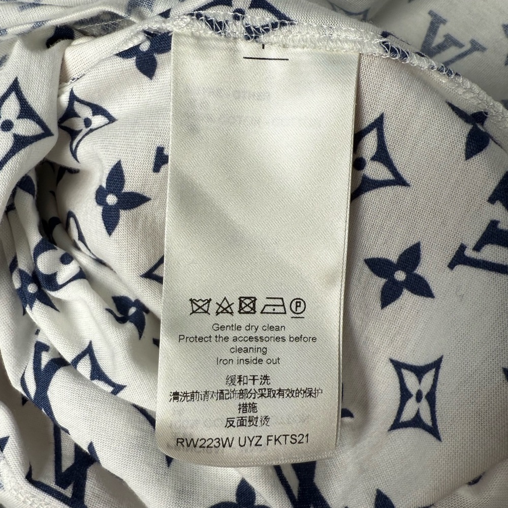 Louis Vuitton Escale Monogram Printed T-Shirt - Picture 11 of 16